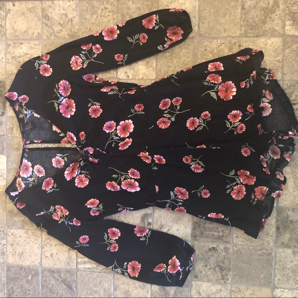 Romper - Picture 1 of 5